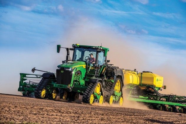 Тракторы John Deere серии 8RX