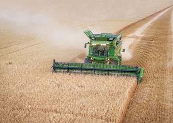 Зерноуборочные комбайны John Deere S760