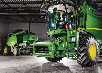 Зернозбиральні комбайни John Deere W540